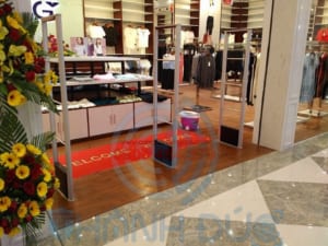 Đề phòng mất trộm cho shop thời trang