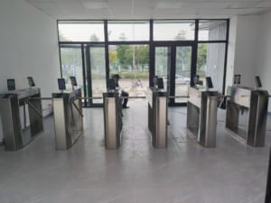 Cổng xoay 3 càng tại quận 11 của Thành Đức