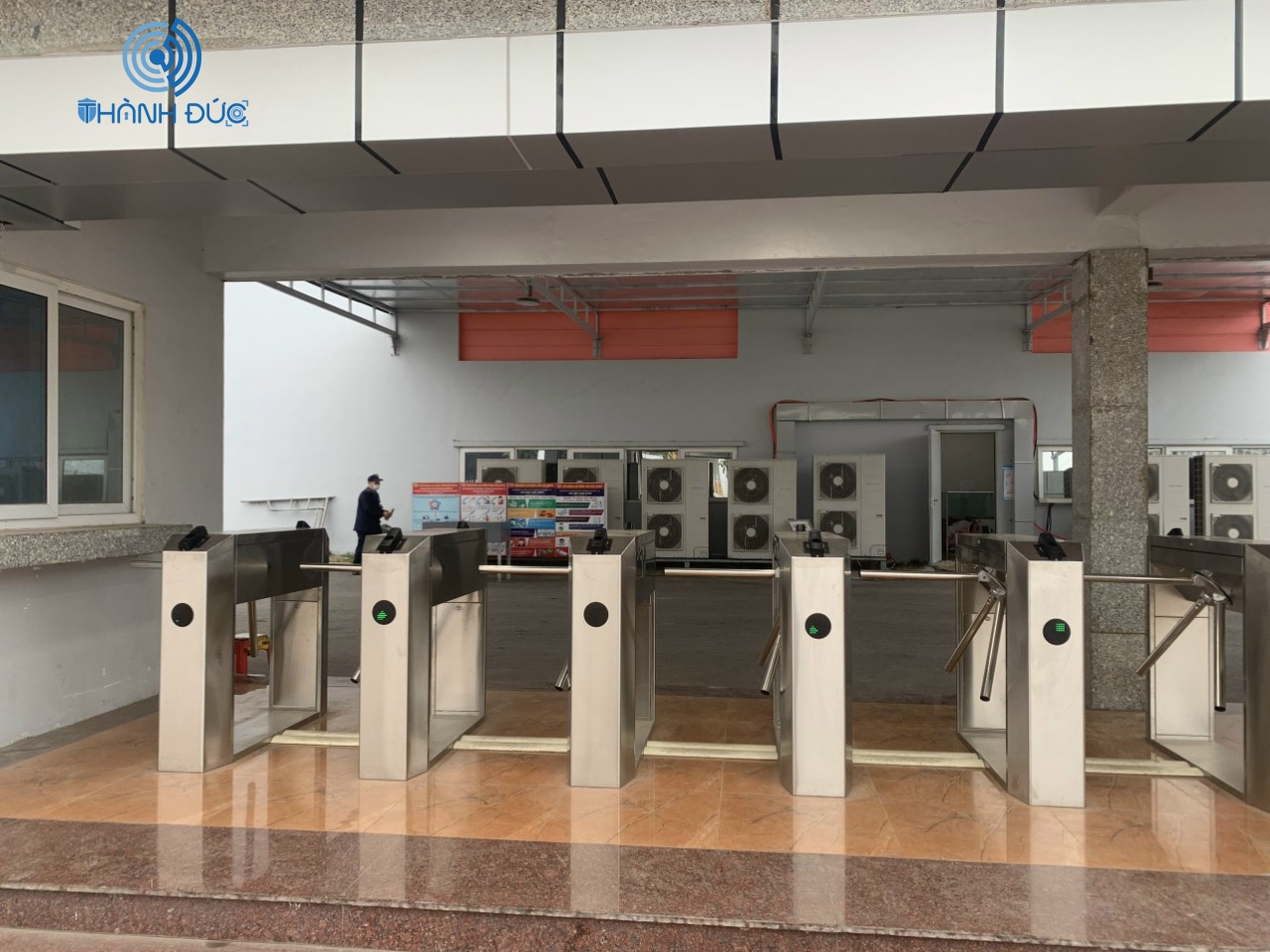 Cấu tạo của cổng xoay 3 càng tại Chương Mỹ