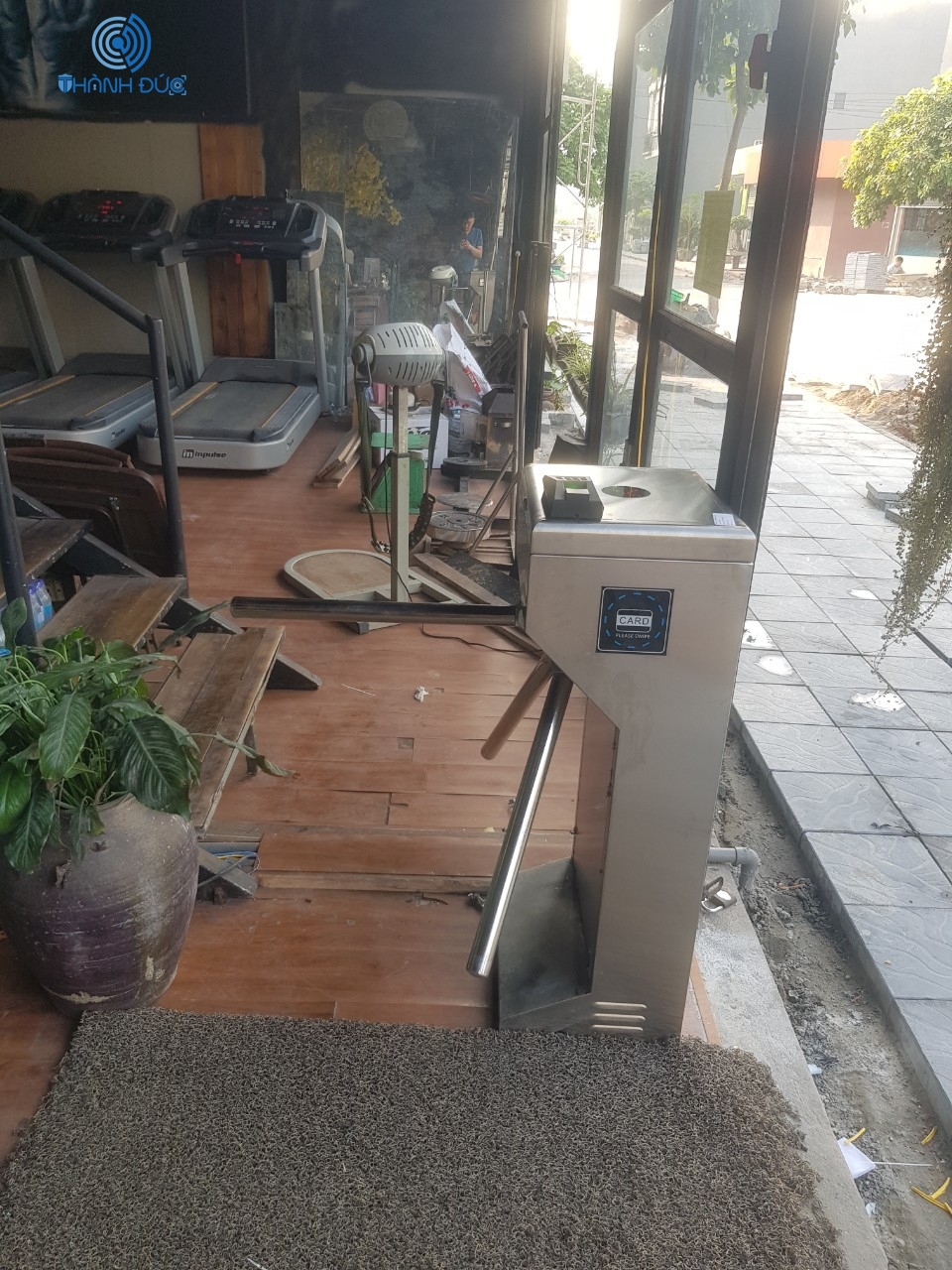 Chức năng nổi bật của cổng xoay 3 càng tại Sơn Tây