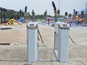 cổng xoay 3 càng