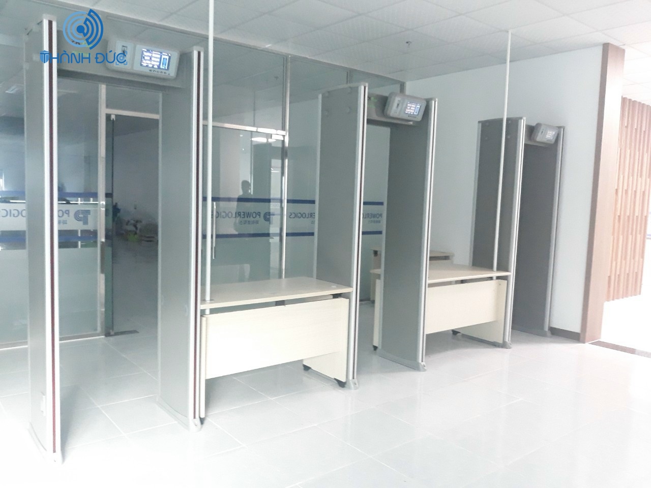 Cổng Dò Kim Loại Tại Hoài Đức