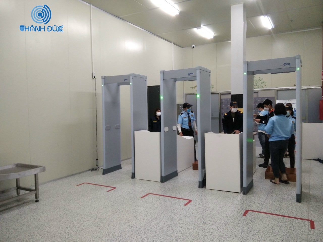 Cổng Dò Kim Loại Tại Thanh Trì